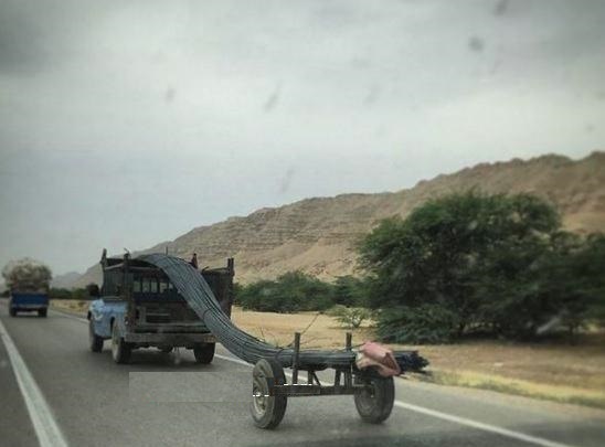 خلاقیت عجیب و خطرناک یک نیسان آبی (تصویر)