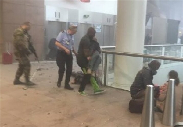 انفجارهای هماهنگ در بروکسل/ 30 کشته، 136 زخمی (تصاویر) انفجارهای هماهنگ در بروکسل/ 30 کشته، 136 زخمی (تصاویر)