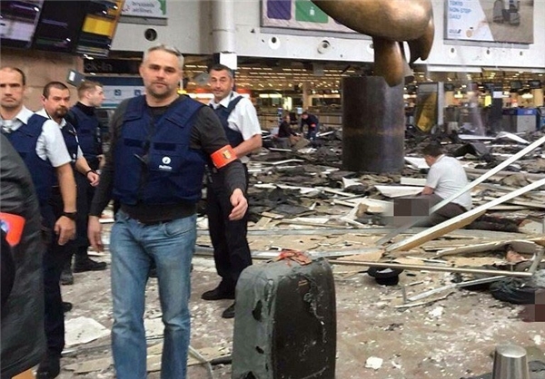 انفجارهای هماهنگ در بروکسل/ 30 کشته، 136 زخمی (تصاویر) انفجارهای هماهنگ در بروکسل/ 30 کشته، 136 زخمی (تصاویر)