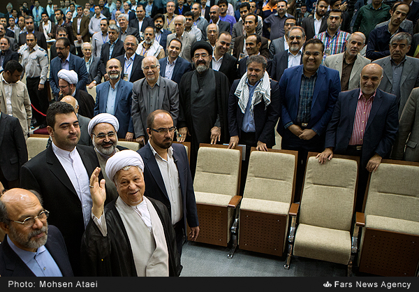 آیت‌الله هاشمی رفسنجانی در آئینه تصویر