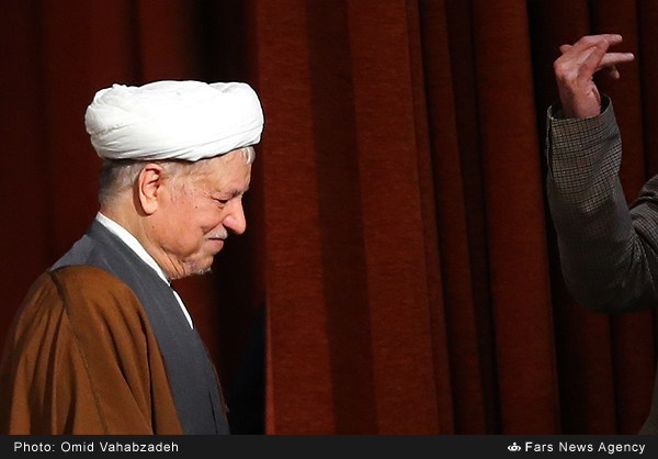 آیت‌الله هاشمی رفسنجانی در آئینه تصویر