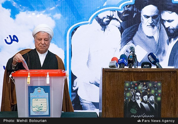 آیت‌الله هاشمی رفسنجانی در آئینه تصویر