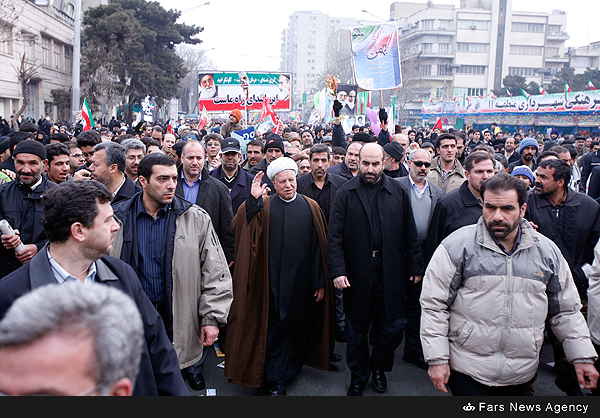 آیت‌الله هاشمی رفسنجانی در آئینه تصویر