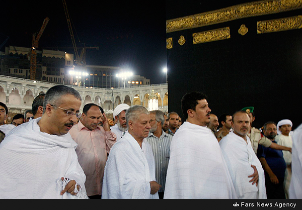 آیت‌الله هاشمی رفسنجانی در آئینه تصویر