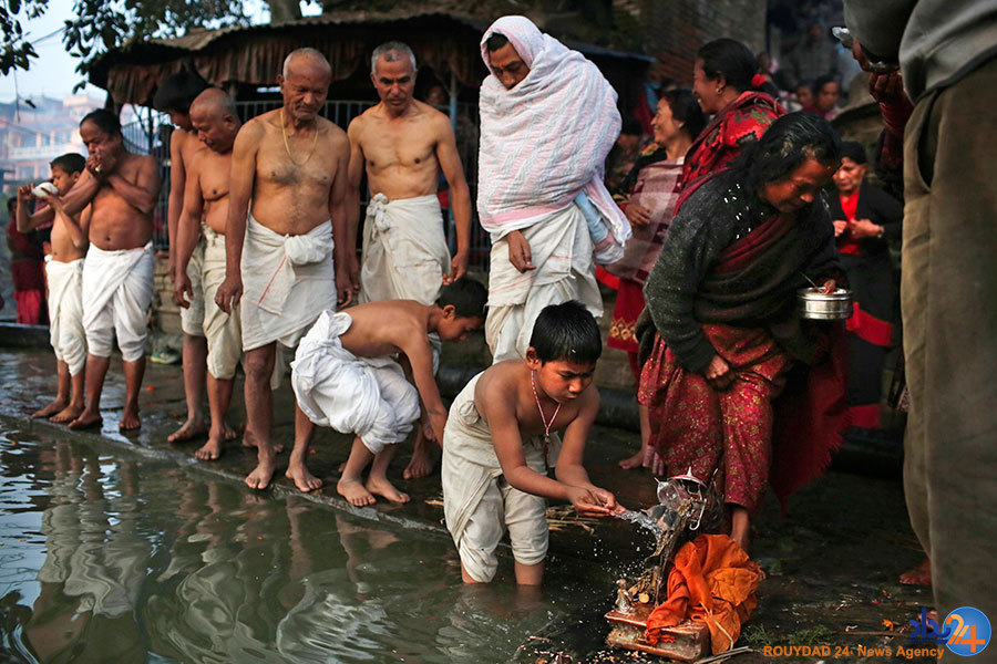 از دور کردن ارواح شیطانی در سوئیس تا خدای مردان نپالی از دور کردن ارواح شیطانی در سوئیس تا خدای مردان نپالی