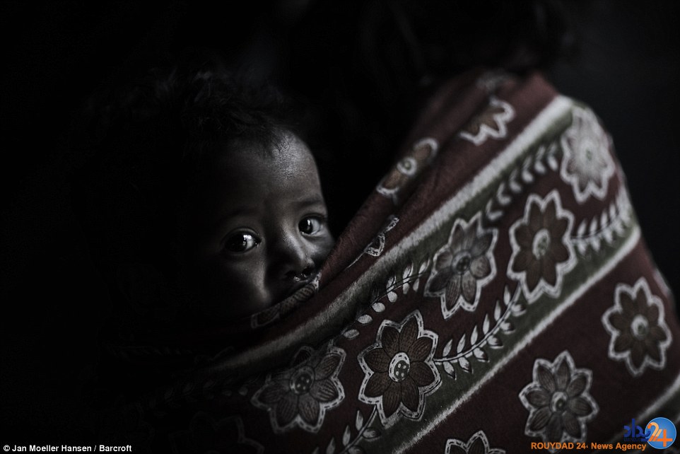 قبیله نپالی که مردههایش را ایستاده دفن میکند (تصاویر) قبیله نپالی که مردههایش را ایستاده دفن میکند (تصاویر)