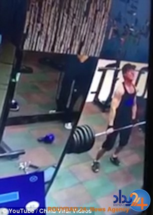 شکستن ستون فقرات وزنه‌برداری که اشتباه وزنه زد (فیلم و تصاویر)