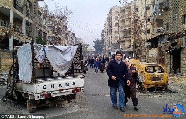 بازگشت سوری‌ها به ویرانه‌های حلب (تصاویر)