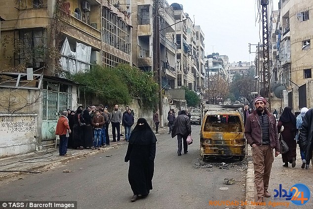 بازگشت سوری‌ها به ویرانه‌های حلب (تصاویر)