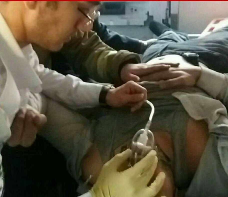 انتقال آتشنشان نجاتیافته از آوار پلاسکو(تصویر) انتقال آتشنشان نجاتیافته از آوار پلاسکو(تصویر)