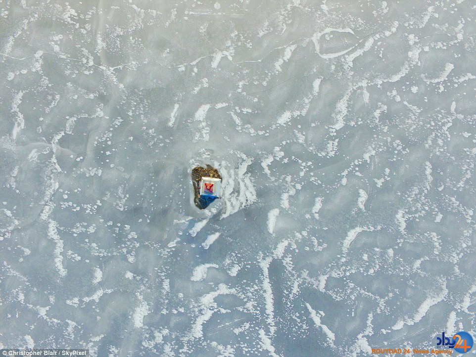 از مهاجرت گوزن ها از دریاچه یخ زده کانادا تا کلیساهای روسیه (تصاویر)