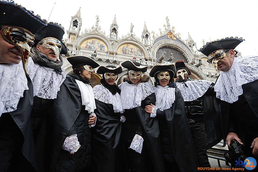 از اعتراضات به ترامپ تا دینداری به سبک تایلند از اعتراضات به ترامپ تا دینداری به سبک تایلند