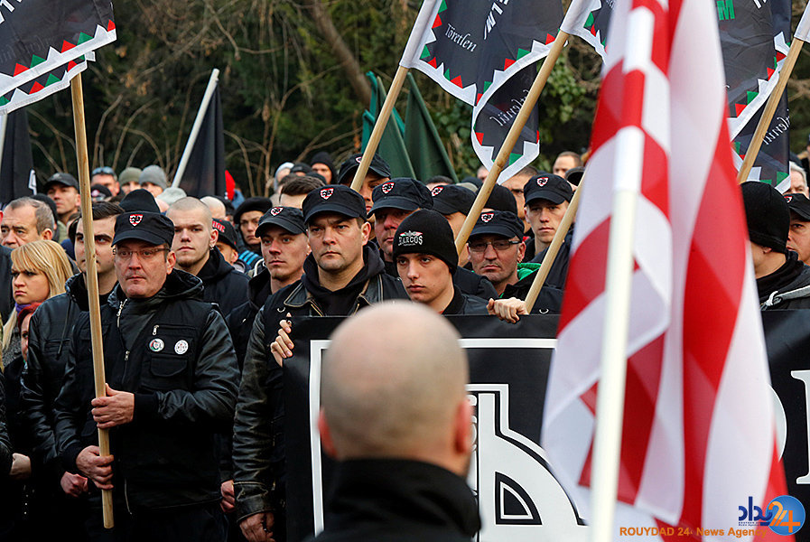 از اعتراضات به ترامپ تا دینداری به سبک تایلند از اعتراضات به ترامپ تا دینداری به سبک تایلند