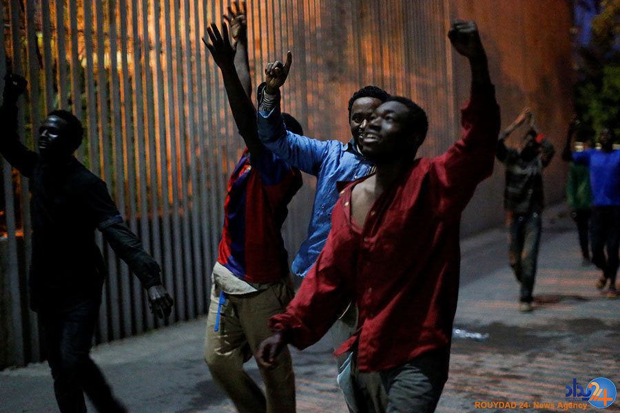 از رقص هندوها برای خدایان در هند تا دعا برای قربانیان بمبگذاری در پاکستان