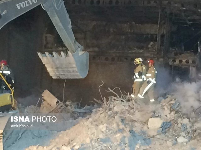 امیدها برای نجات «زنده» محبوس‌شدگان / اذان صبح به افق پلاسکو (تصاویر)