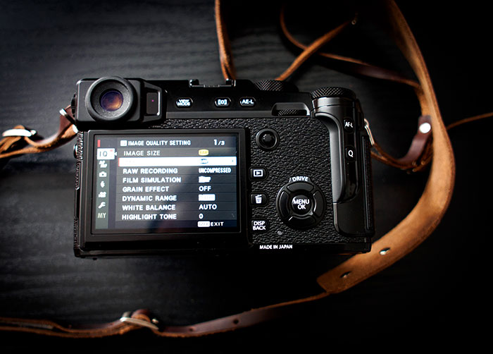 بررسی دقیق دوربین فوجی‌فیلم  XT-2