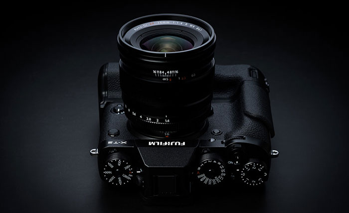 بررسی دقیق دوربین فوجی‌فیلم  XT-2