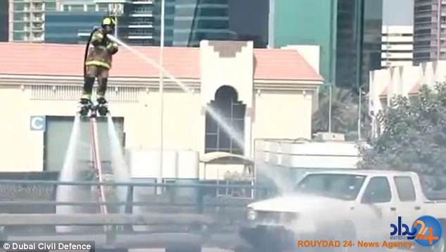 آتشنشانان دبی به چت پک مجهز شدند (تصاویر) آتشنشانان دبی به چت پک مجهز شدند (تصاویر)