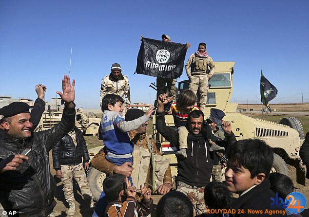 برگزاری نخستین مراسم عروسی در موصل از زمان حمله داعش (تصاویر)