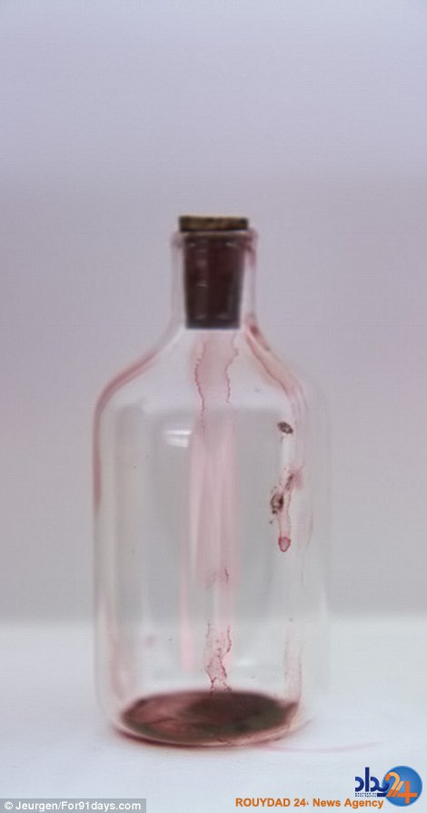 شلوار جادویی از جنس پوست انسان در موزه‌ایسلند (تصاویر)