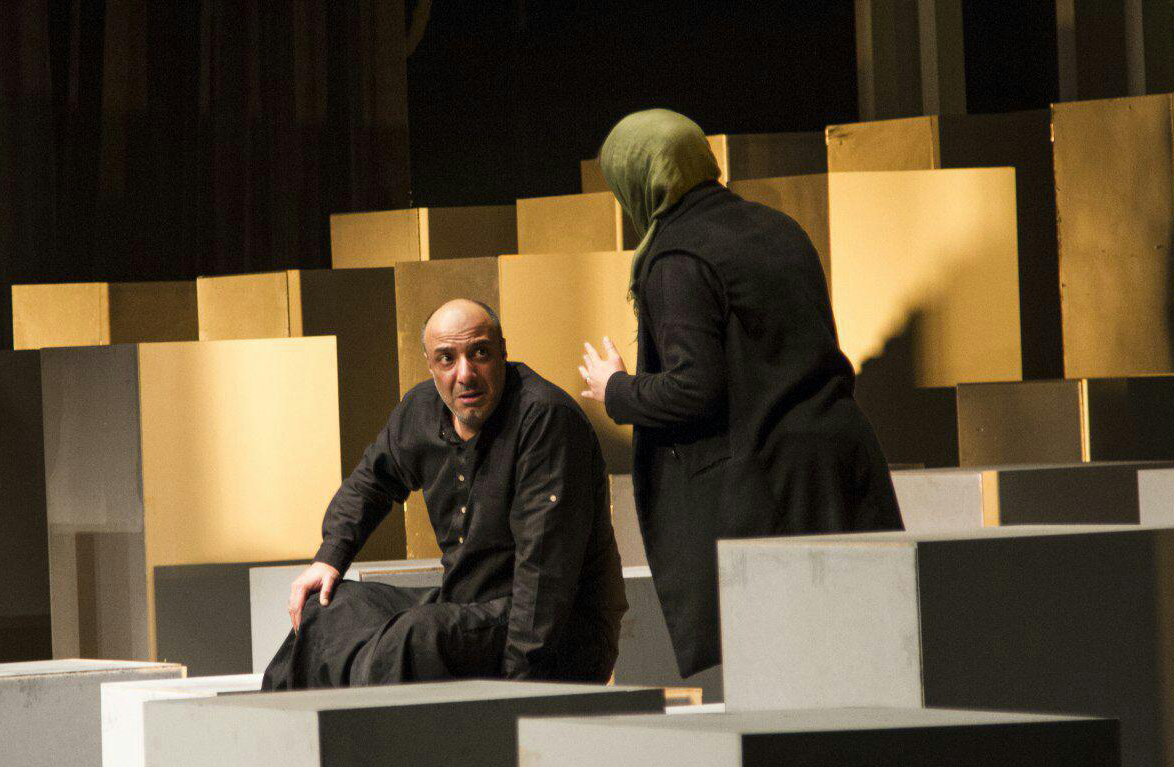 تا دنیا دنیا است قصه جنگ کهنه نخواهد شد