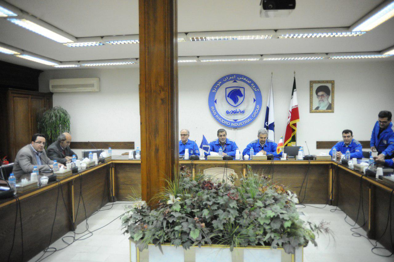 گام های بلند ایران خودرو در سال 95