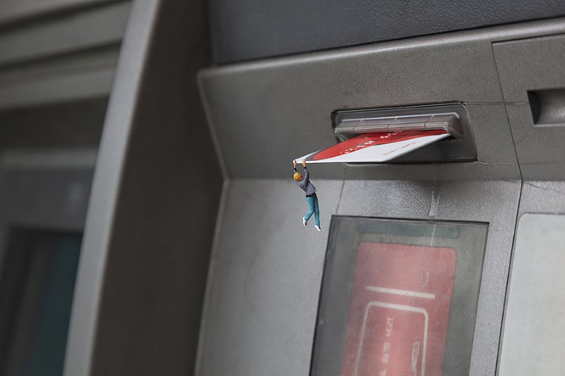 عکسهای مینیاتوری توسط Slinkachu عکسهای مینیاتوری توسط Slinkachu