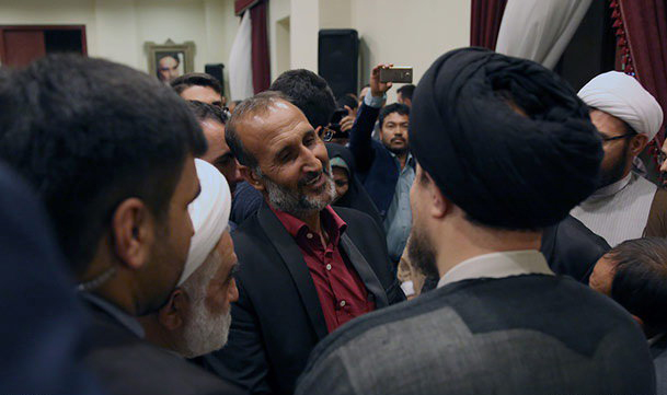 دیدار پدر «ستایش» با سید حسن خمینی دیدار پدر «ستایش» با سید حسن خمینی