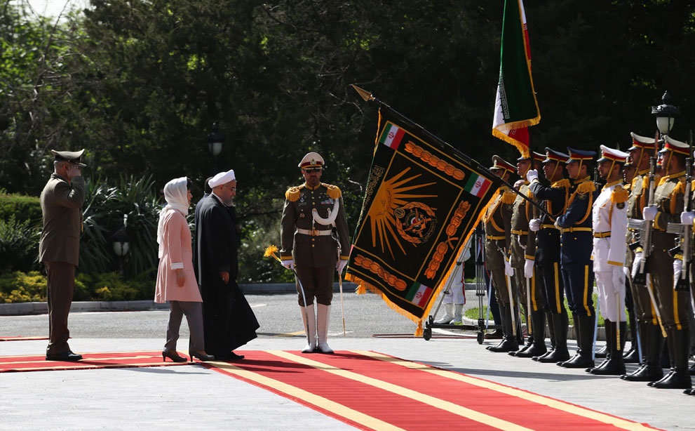 استقبال رسمی روحانی از رییس جمهوری کره جنوبی استقبال رسمی روحانی از رییس جمهوری کره جنوبی