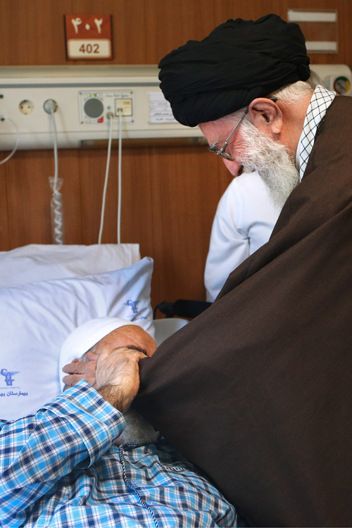 عیادت رهبر انقلاب از محمدی گلپایگانی و همسر شهید بابایی