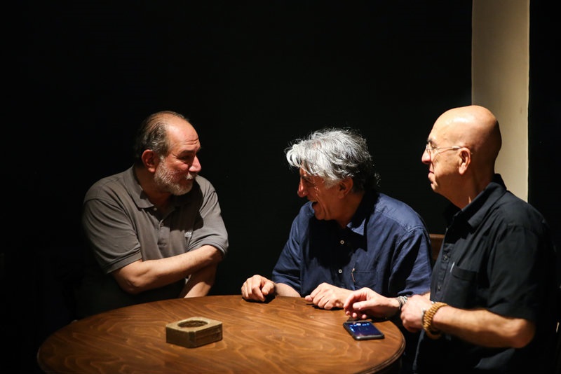 رضا کیانیان، آتیلا پسیانی را غافلگیر کرد رضا کیانیان، آتیلا پسیانی را غافلگیر کرد