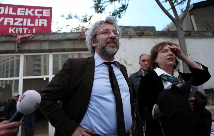 ترور نافرجام روزنامه نگار ترک (تصاویر) ترور نافرجام روزنامه نگار ترک (تصاویر)