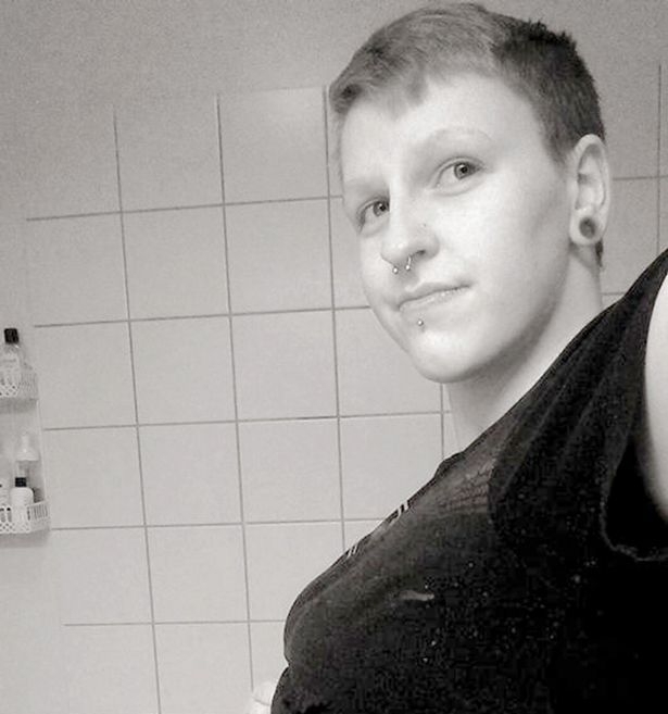 مرد ایسلندی بچه زایید (تصاویر)