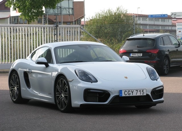 10 خودرویی که زنان هرگز نمی خرند (تصویر) 10 خودرویی که زنان هرگز نمی خرند (تصویر)