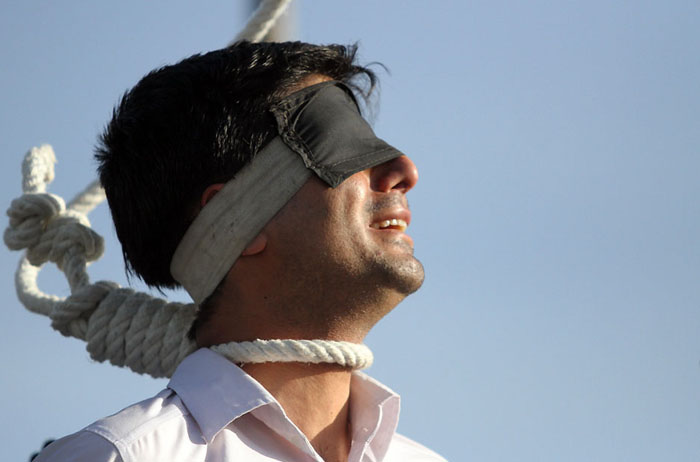 اعدام قاتل طلافروش در مشهد (تصاویر)