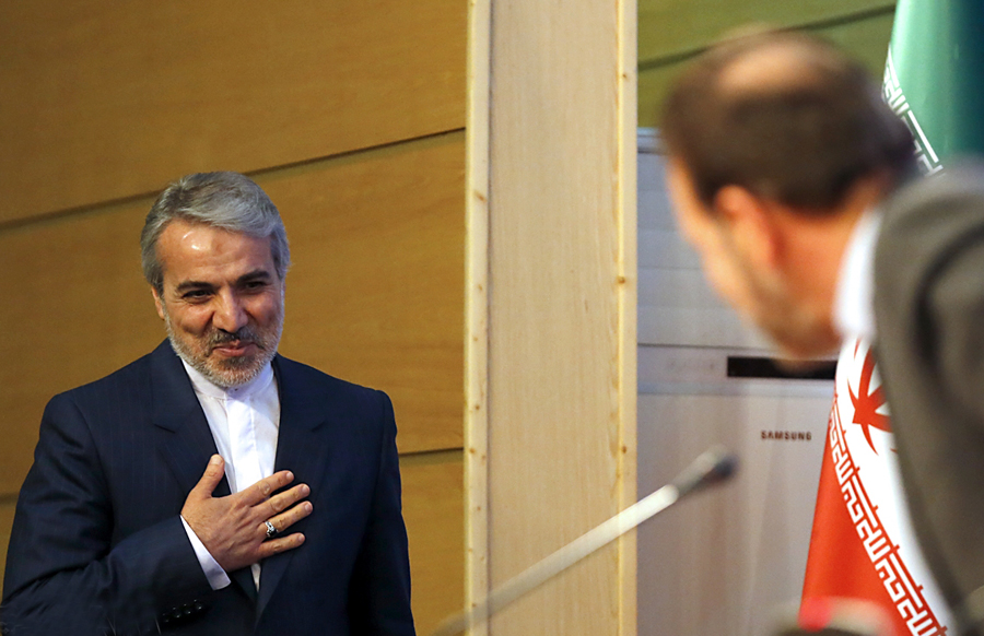 نشست حزب اعتدال و توسعه و منتخبان مجلس دهم نشست حزب اعتدال و توسعه و منتخبان مجلس دهم