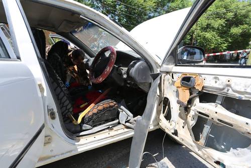 توقیف خودروی انتحاری قبل از انفجار در کابل (تصاویر)
