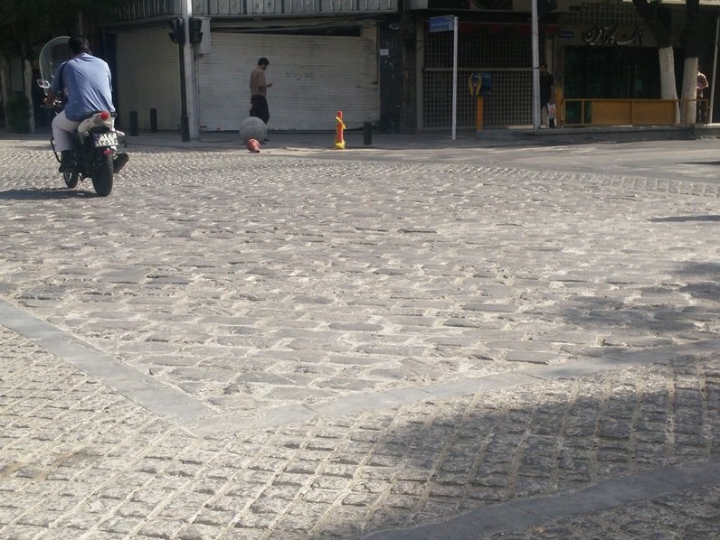 راز سنگفرشهای پهلویِ خیابان سیتیر! راز سنگفرشهای پهلویِ خیابان سیتیر!