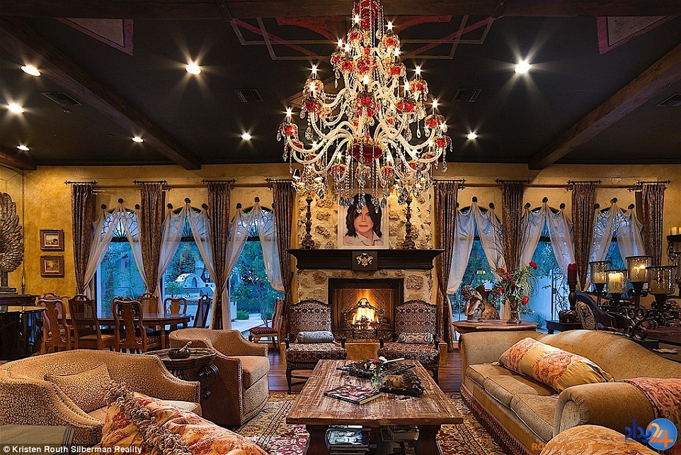 عمارت خیره‌کننده مایکل جکسون در لاس‌وگاس به فروش گذاشته شد (تصاویر)