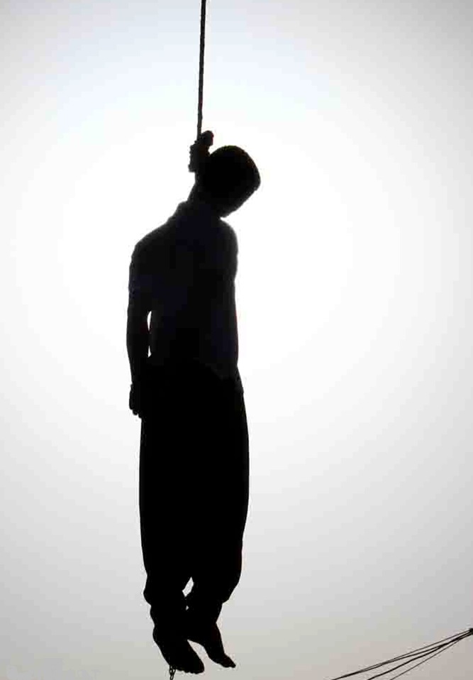 اجرای حکم اعدام مرد ژله‌ای و یک متجاوز به عنف در شیراز (تصاویر)