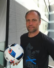 ویژگی‌های توپ فوتبال مسابقات جام ملت‌های اروپا ۲۰۱۶ (تصاویر)