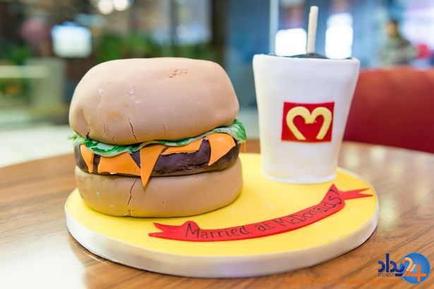 جشن عروسی در ساندویچی (تصاویر)