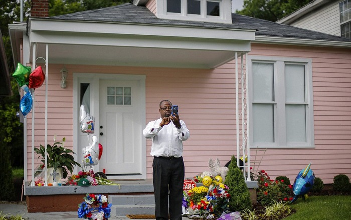 انتقال پیکر محمدعلی کلی به خانه