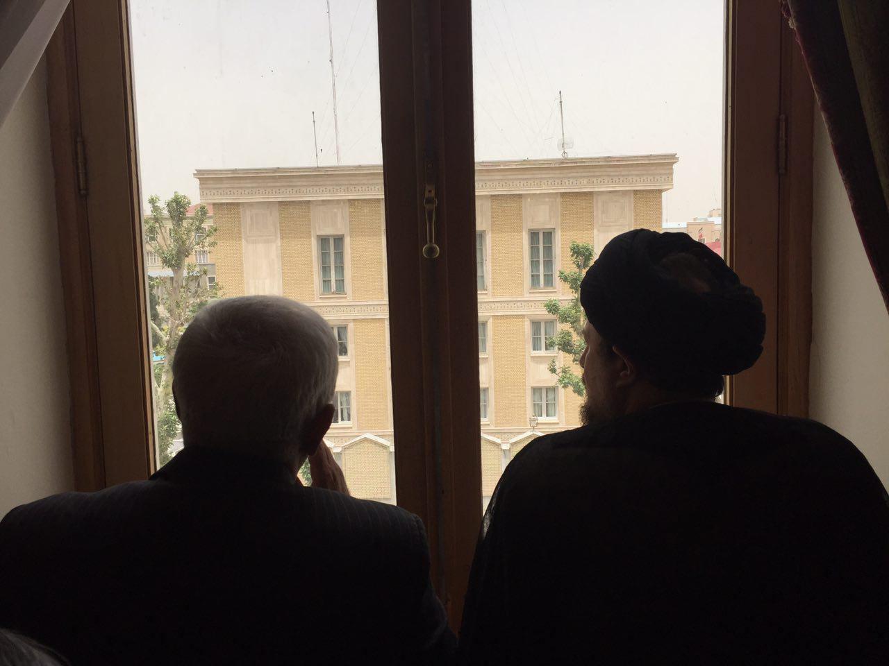 حضور سید حسن خمینی در وزارت خارجه و دیدار با ظریف