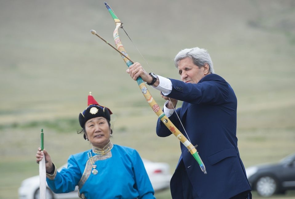 تیروکمان جان کری (تصویر) تیروکمان جان کری (تصویر)