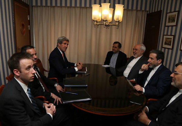 در سفر ظریف به نروژ و آلمان نگاه اروپاییها به هیات مردانه ایران در سفر ظریف به نروژ و آلمان نگاه اروپاییها به هیات مردانه ایران