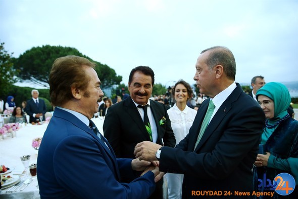 ضیافت افطاری اردوغان با حضور هنرمندان ترک (تصاویر)