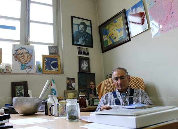 با ساپورتم راحتم/ هاشمی بدتیپترین سیاستمدار ایرانی است با ساپورتم راحتم/ هاشمی بدتیپترین سیاستمدار ایرانی است