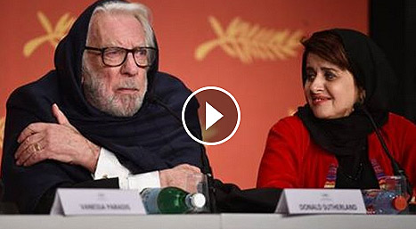 تمسخر حجاب کتایون شهابی توسط دونالد ساترلند در جشنواره کن (فیلم و تصویر)