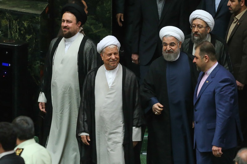 همه حواشی فرش قرمزِ بهارستان دهم همه حواشی فرش قرمزِ بهارستان دهم